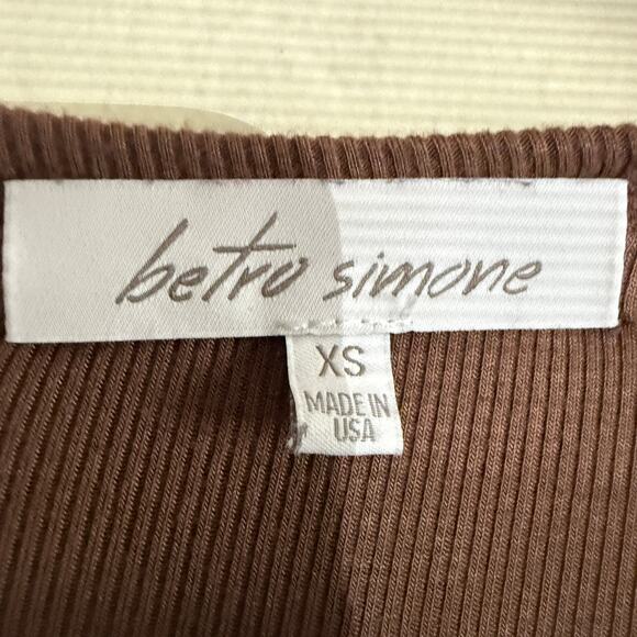 BETRO SIMONE | Cash Brown ribbed Button Henley style Bodysuit | Extra Small - Picture 2 of 5